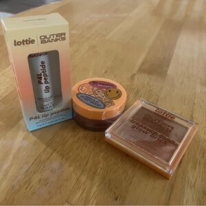 Lottie Outer Banks Lip Peptide and Glow Kit